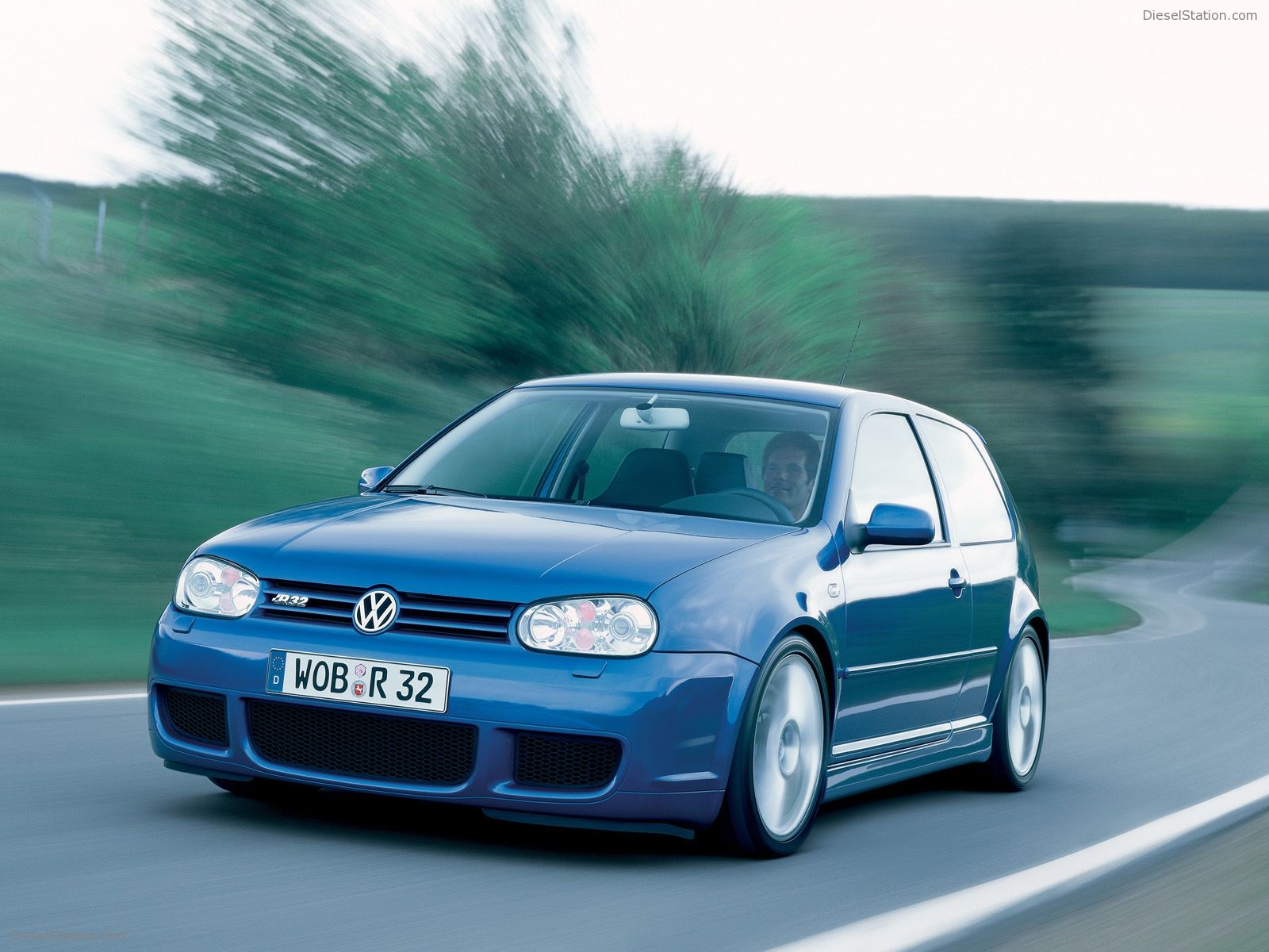 Volkswagen Golf IV R32
